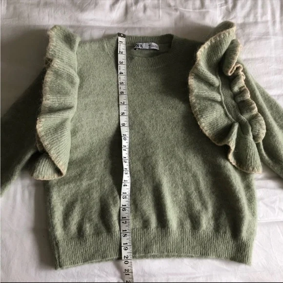 Zara Green Ruffle Shoulder Statement Sweater - Picture 8 of 9